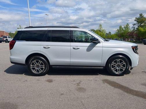 Silver Metallic 2025 Ford Expedition Active