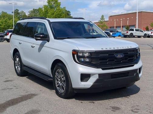 Silver Metallic 2025 Ford Expedition Active