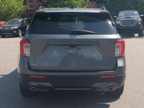 Gray Metallic 2022 Ford Explorer XLT