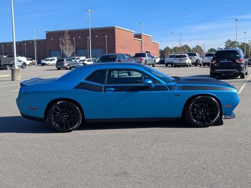 2023 Dodge Challenger R/T SCAT PACK