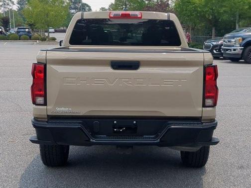 Sand Dune Metallic 2023 Chevrolet Colorado WT