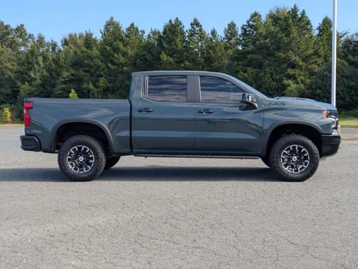 2025 Chevrolet Silverado 1500 ZR2