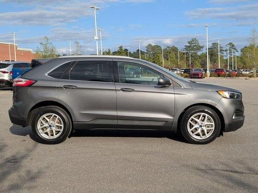 Carbonized Gray Metallic 2022 Ford Edge SEL