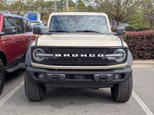 Beige 2025 Ford Bronco Badlands