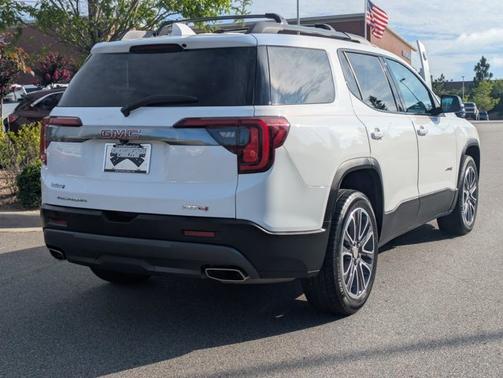 2020 GMC Acadia AT4
