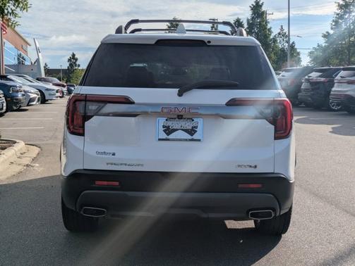 2020 GMC Acadia AT4