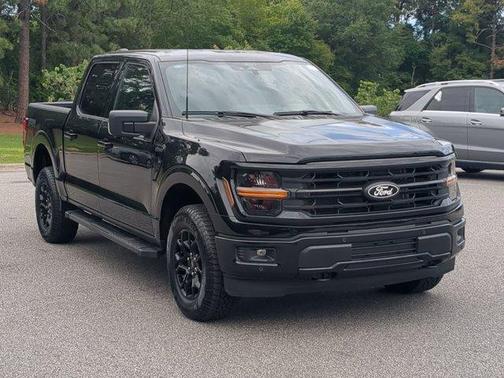 Black Metallic 2026 Ford F-150 XLT