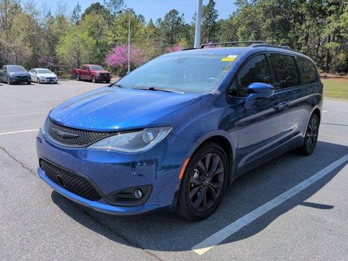 Ocean Blue Metallic 2020 Chrysler Pacifica Touring-L Plus