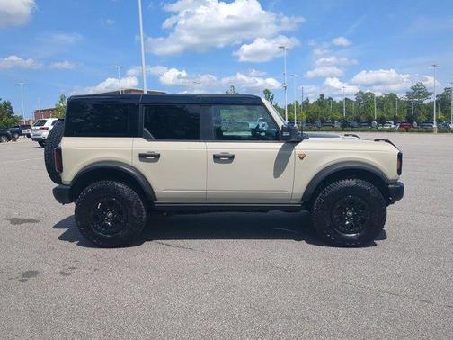 Beige 2025 Ford Bronco Badlands