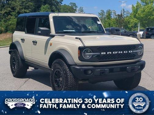 Beige 2025 Ford Bronco Badlands