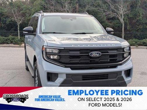Gray Metallic 2026 Ford Expedition Active