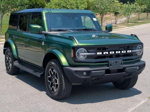 Green Metallic 2025 Ford Bronco Outer Banks