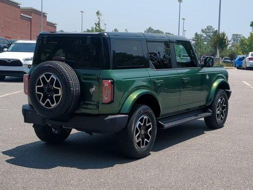 Green Metallic 2025 Ford Bronco Outer Banks