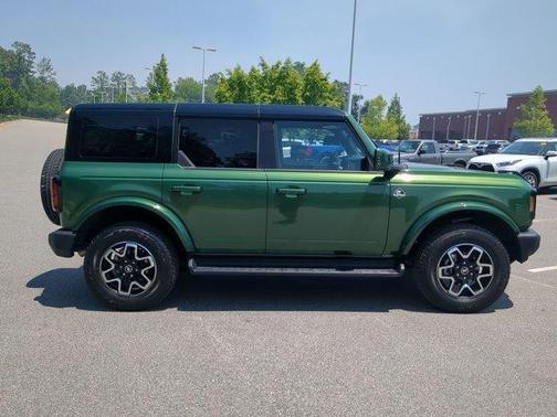 Green Metallic 2025 Ford Bronco Outer Banks