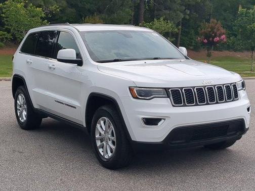 Bright White Clearcoat 2022 Jeep Grand Cherokee WK Laredo