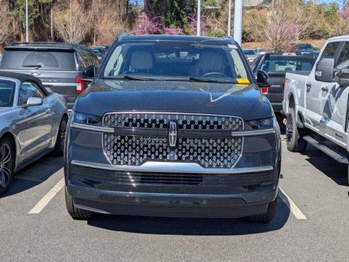 2025 Lincoln Navigator L Reserve