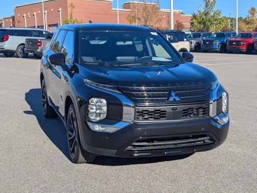 2024 Mitsubishi Outlander SE BLACK EDITION
