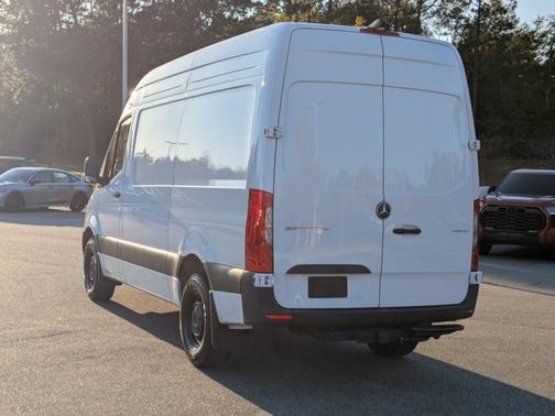 2024 Mercedes-Benz Sprinter 2500 144 WB STANDARD ROOF CARGO