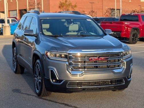 2022 GMC Acadia SLT