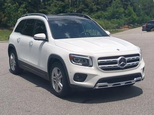 White 2022 Mercedes-Benz GLB 250 Base 4MATIC