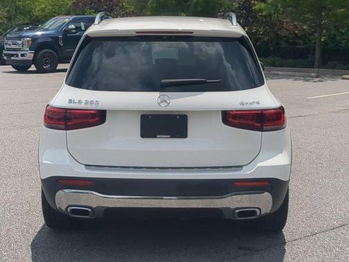 White 2022 Mercedes-Benz GLB 250 Base 4MATIC