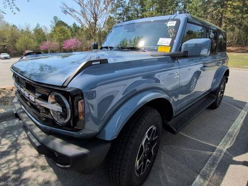 Azure Gray Metallic 2025 Ford Bronco Outer Banks