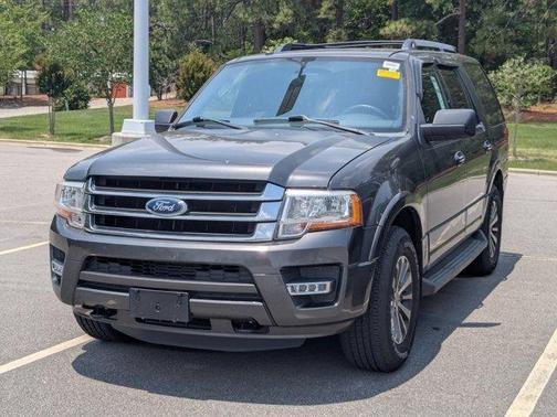 Magnetic 2017 Ford Expedition XLT