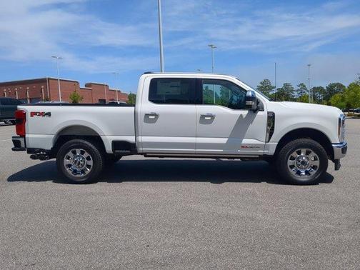 White Metallic 2026 Ford F-250 Lariat