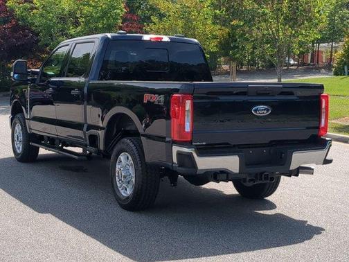 Blue Metallic 2025 Ford F-250 XLT