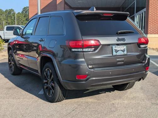 2021 Jeep Grand Cherokee LAREDO
