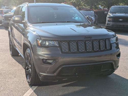 2021 Jeep Grand Cherokee LAREDO