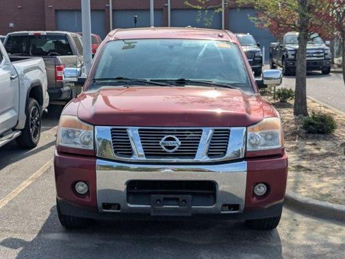 2014 Nissan Titan SV