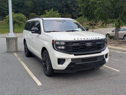 White Metallic 2025 Ford Expedition Max Platinum