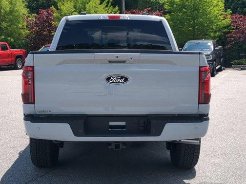 Avalanche 2026 Ford F-150 XLT