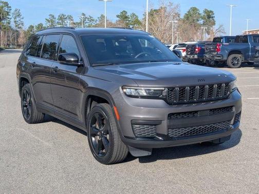 2023 Jeep Grand Cherokee L Laredo