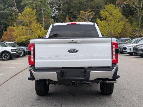 Oxford White 2026 Ford F-250 Lariat