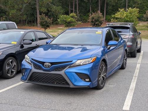 2019 Toyota Camry SE