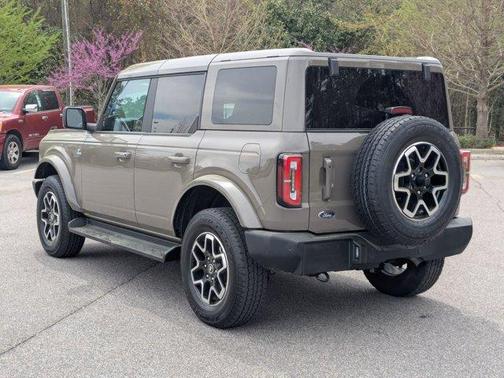 Gray 2025 Ford Bronco Outer Banks
