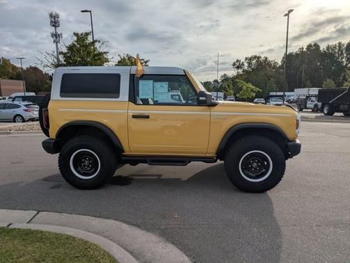 2024 Ford Bronco HERITAGE LIMITED EDITION