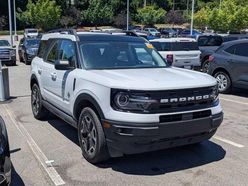Oxford White 2023 Ford Bronco Sport Outer Banks