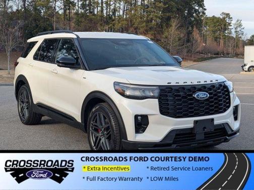 White Metallic 2026 Ford Explorer ST-Line
