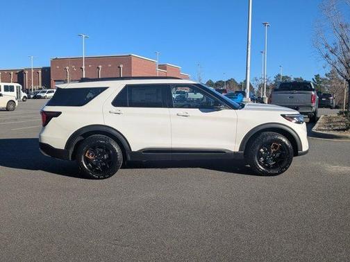 White Metallic 2026 Ford Explorer Tremor
