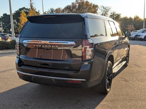 2022 Chevrolet Suburban LT
