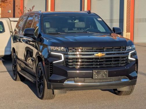 2022 Chevrolet Suburban LT