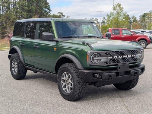 Green Metallic 2025 Ford Bronco Badlands