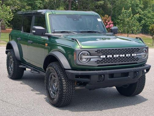 Green Metallic 2025 Ford Bronco Badlands