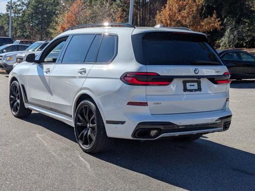 2025 BMW X7 XDRIVE40I