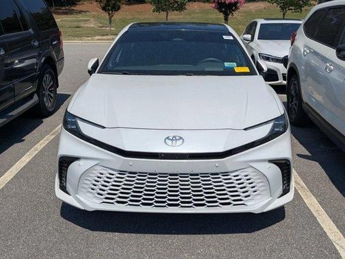 Pearl 2025 Toyota Camry XSE