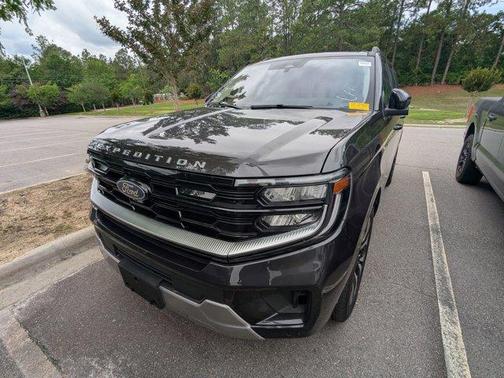 Gray Metallic 2025 Ford Expedition Platinum