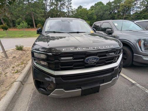 Gray Metallic 2025 Ford Expedition Platinum